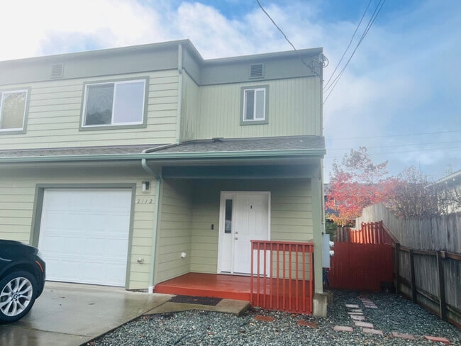 Photo - 2112 Hamilton Ave