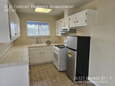 Photo - 14323 Haynes St Unidad 7