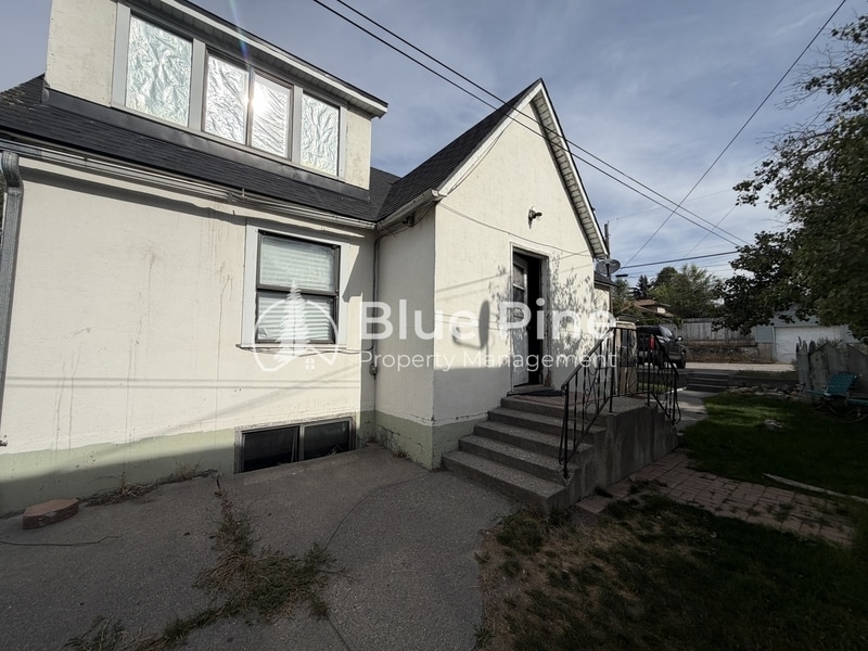 Photo - 458 H St Unit 2