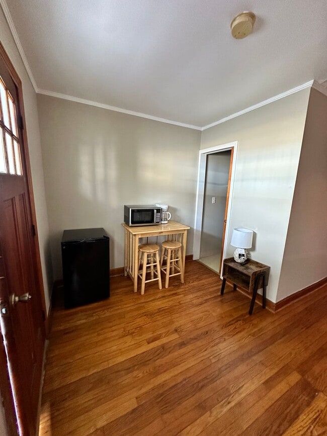 Photo - Studio Apt For Rent in Kuttawa Near Lake Unit 3