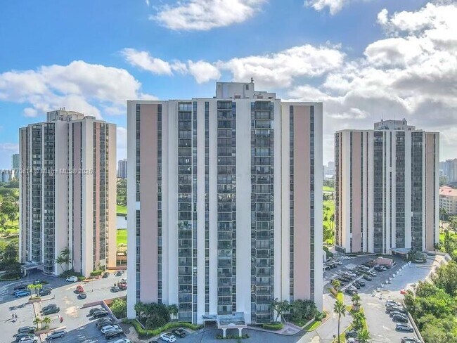 Photo - 20301 W Country Club Dr Unit 2622