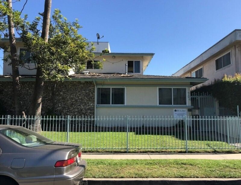 Photo - 704 Walnut Street,