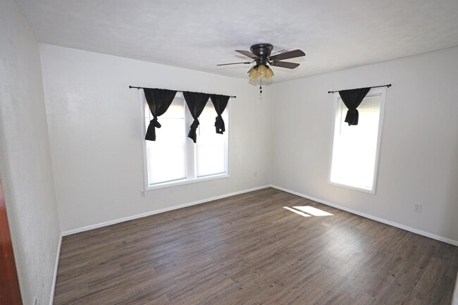 Photo - 525 E Jackson Ave