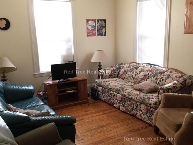 Photo - 10 Bucknam St