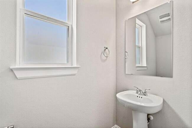 Photo - 221 Bent Crk Ln