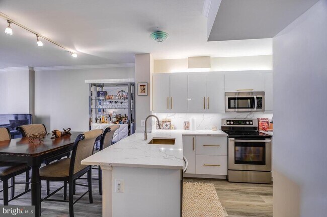 Photo - 631 D St NW Unit 837