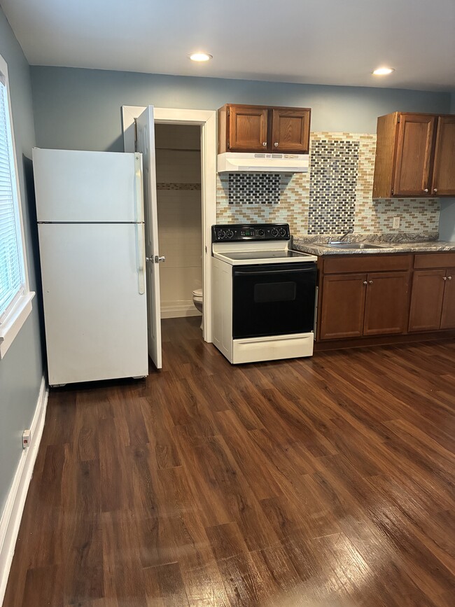 Photo - 1228 N Main St Unit 3