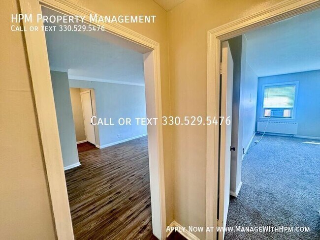 Photo - 20855 Chagrin Blvd Unit CH-55-1