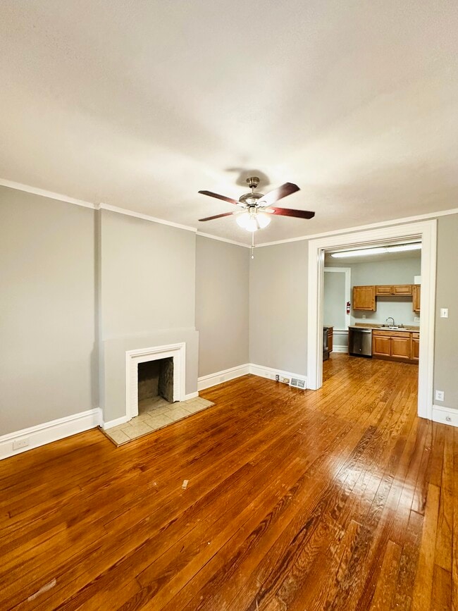 Building Photo - 3203 Arsenal St Unit 3203