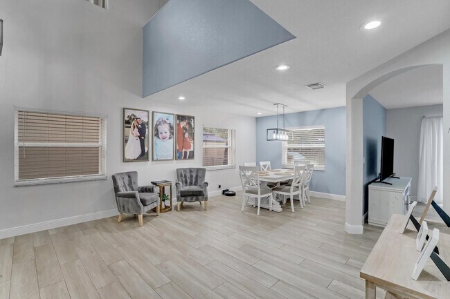 Photo - 7587 Sierra Ridge Ln