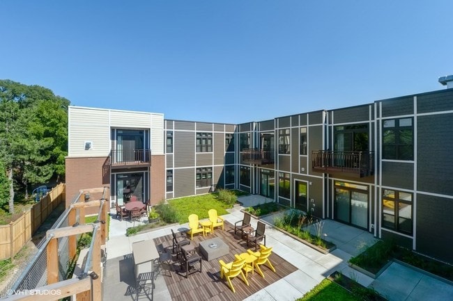 Harmonee Square Apartments