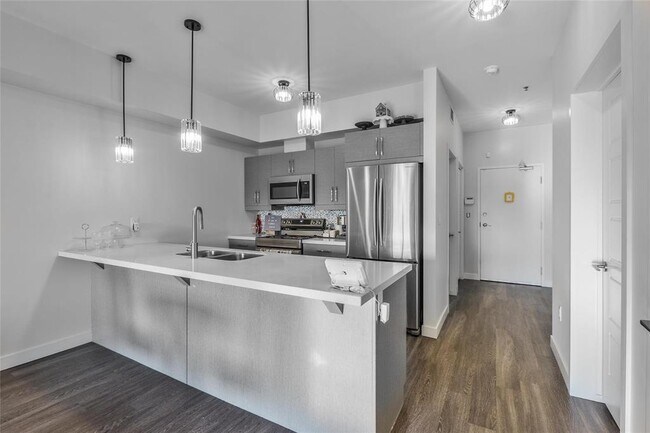 Photo - 10 Hill Grove Point