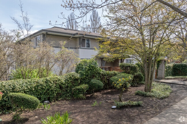 Apartamentos Ivy Ridge - Ivy Ridge Apartments