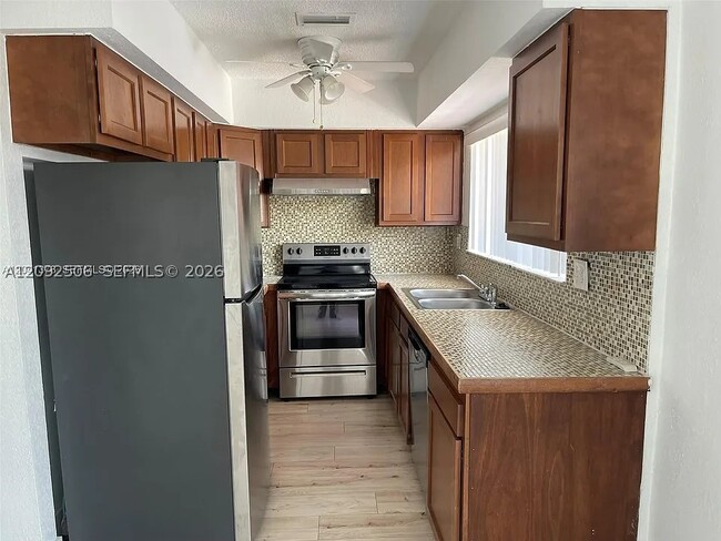 2580 Coral Springs Dr