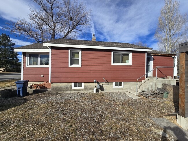 Photo - 417 E Tamarack St