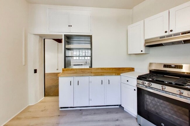 Photo - 7361 Claremont Ave Unidad 02