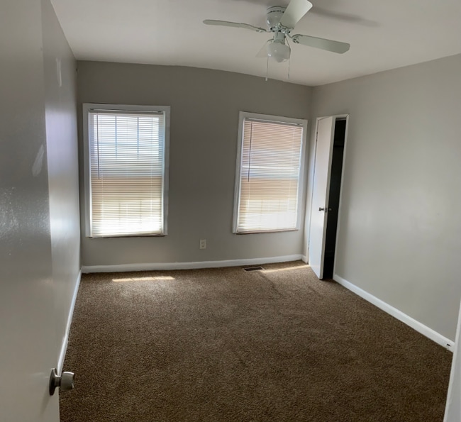 Photo - 6474 St Marys St