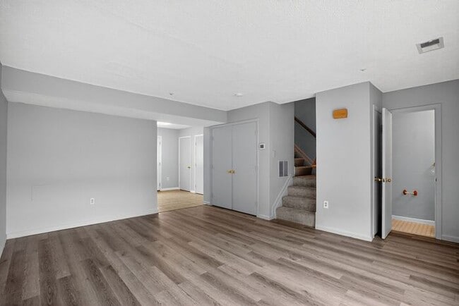 Photo - 46091 Maria Way