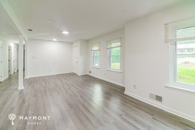 Photo - 5000 Old Briar Trail