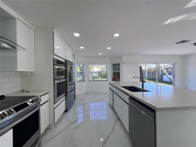 Photo - 109 Gables Blvd