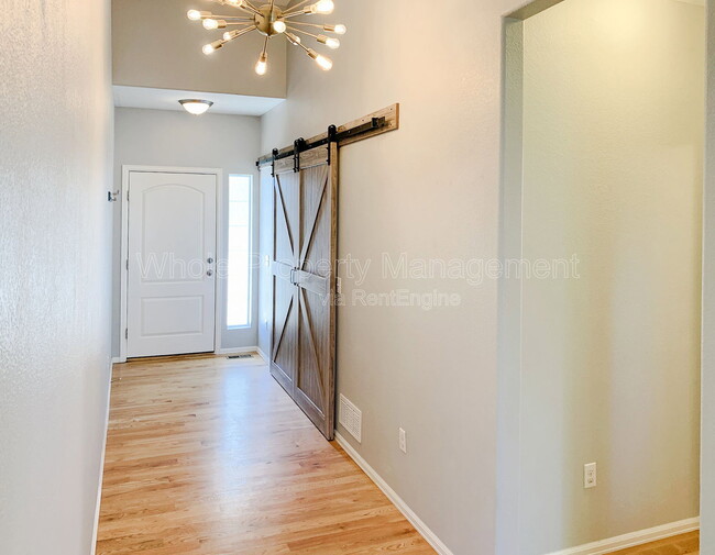 Photo - 15450 Carob Cir