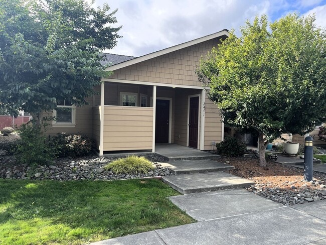 Building Photo - Senior Living Community (55+) - Standalone... Rental