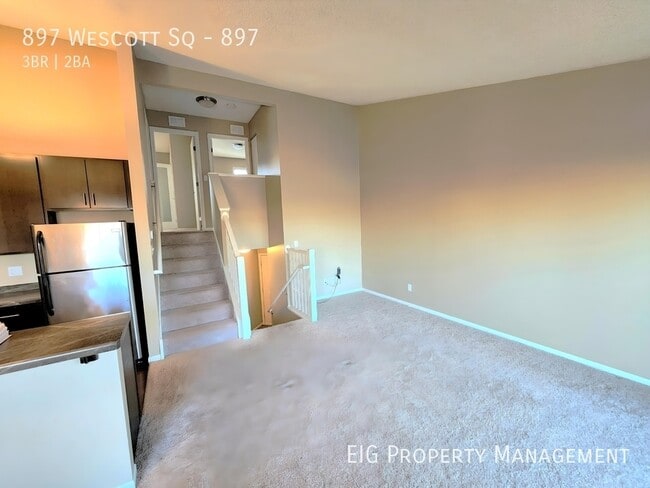 Photo - 897 Wescott Square Unit 897
