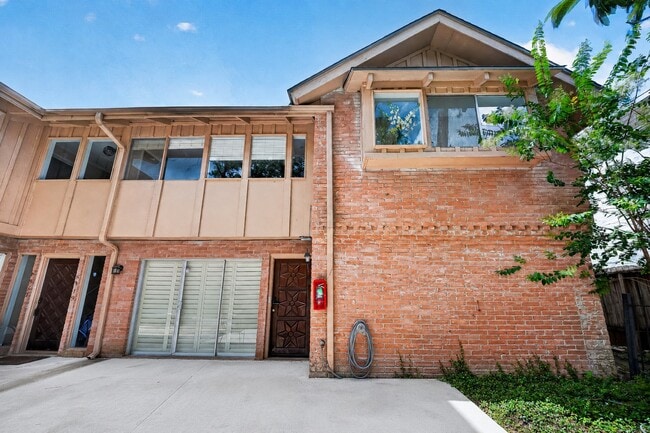 Building Photo - 6315 Crab Orchard Rd Unit 9