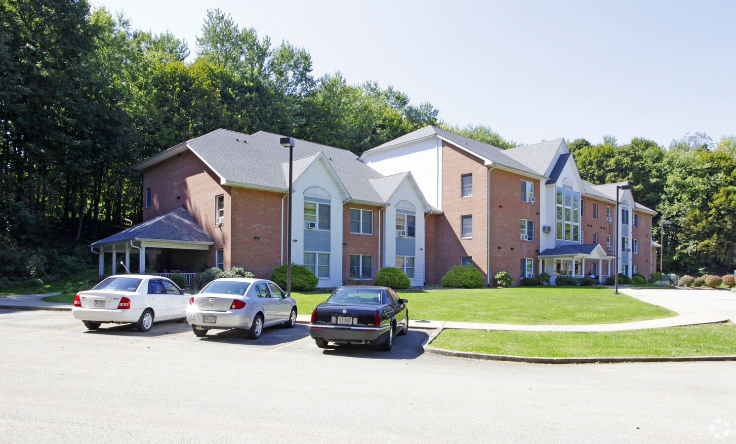 Photo - Greenwood Apartments