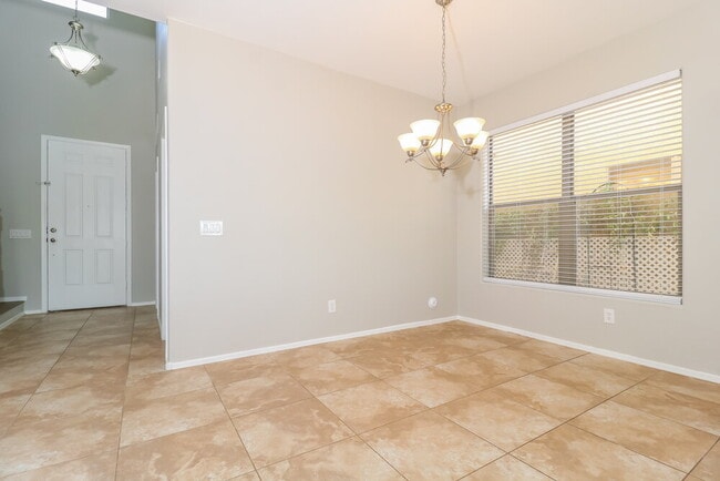 Photo - 11809 W Hopi St