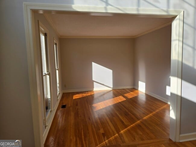 Photo - 270 North Dr