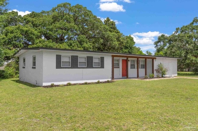 Photo - 8 Goodman Ln