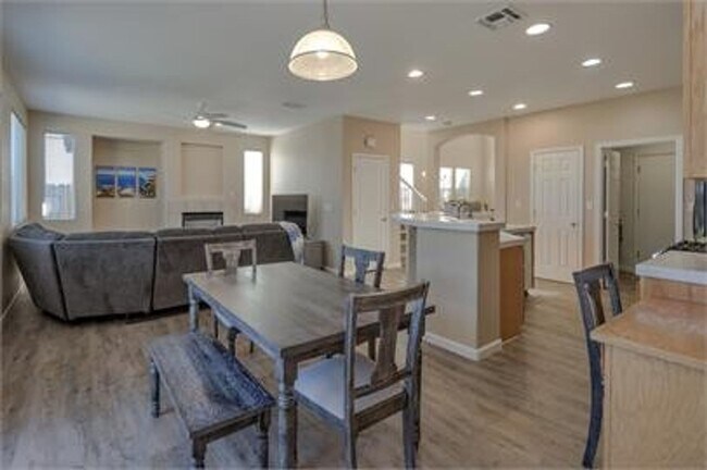 Photo - Stunning East Davis home available for fall move in!