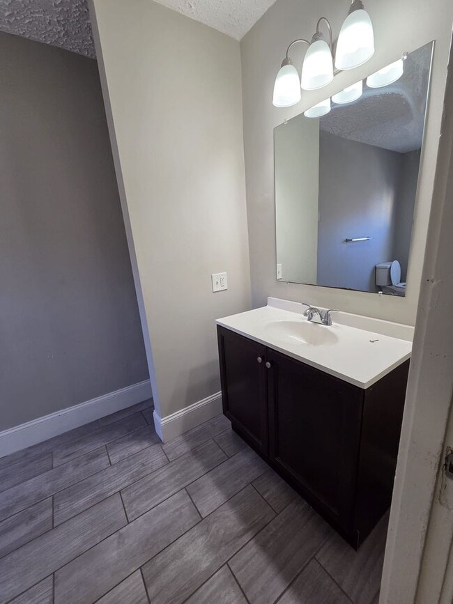 Photo - Woodbine St(15)-N Unit 3