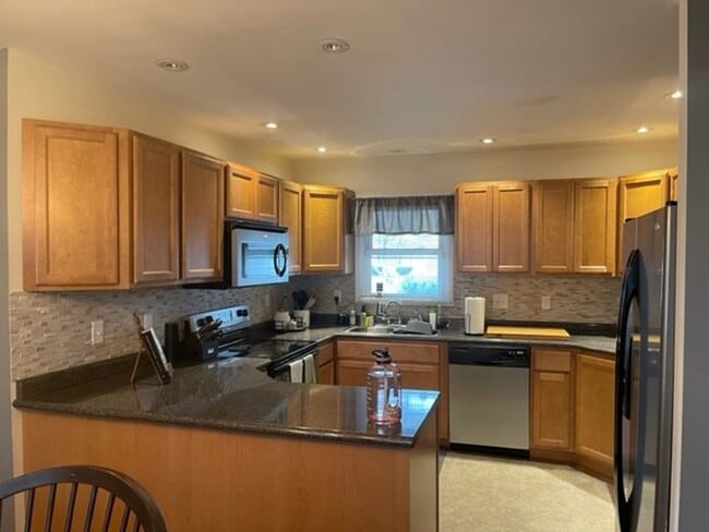 Photo - 1903 W William St