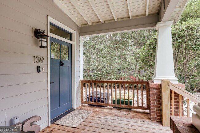 Photo - 139 Hillside St