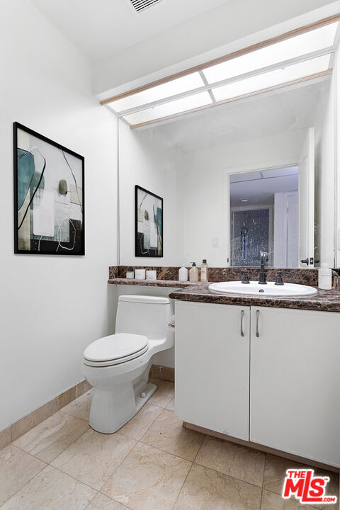 Building Photo - 1255 Federal Ave Unit 108