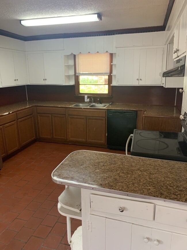 Photo - 1419 Beaumont Dr