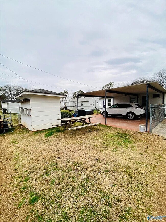 Photo - 1204 19th Ave SE