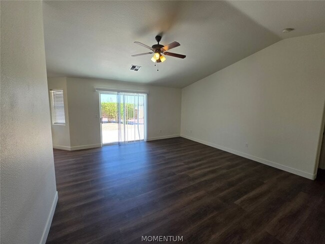 Photo - 2086 Jamie Rd