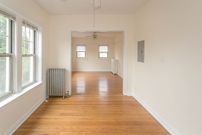 Photo - 1919 W Winona St Unit 2