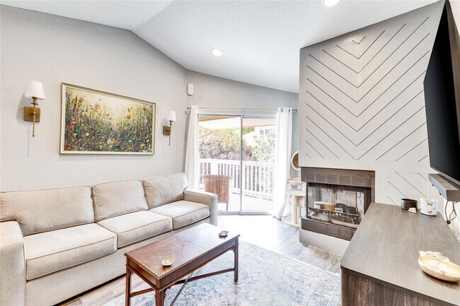 Photo - 2450 Wickersham Ln Unit M1308