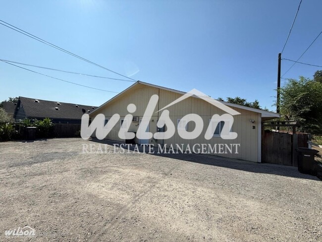 Photo - 2508 Willow St Apartment Unit B