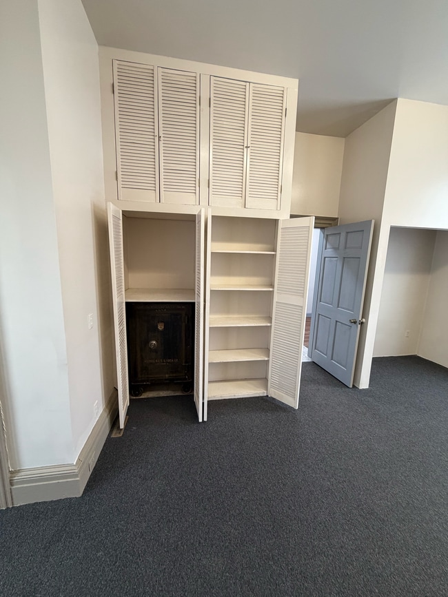 Photo - 5224 West Senca St Unit 1