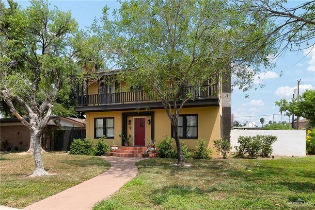 Photo - 902 N 15th St