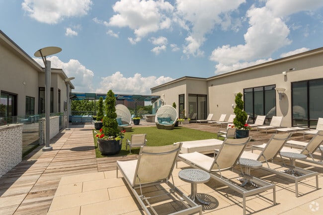 Photo - Infinity at the Park