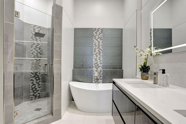 Building Photo - 6584 Villa Sonrisa Dr Rental