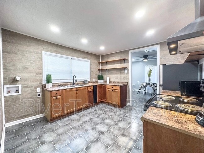 Photo - 1633 Orr St