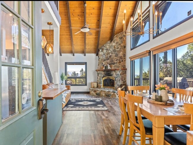 Photo - Furnished Mountain Retreat