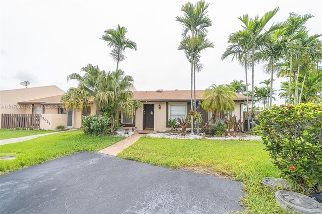 Photo - 12023 SW 110th St Cir E Townhome